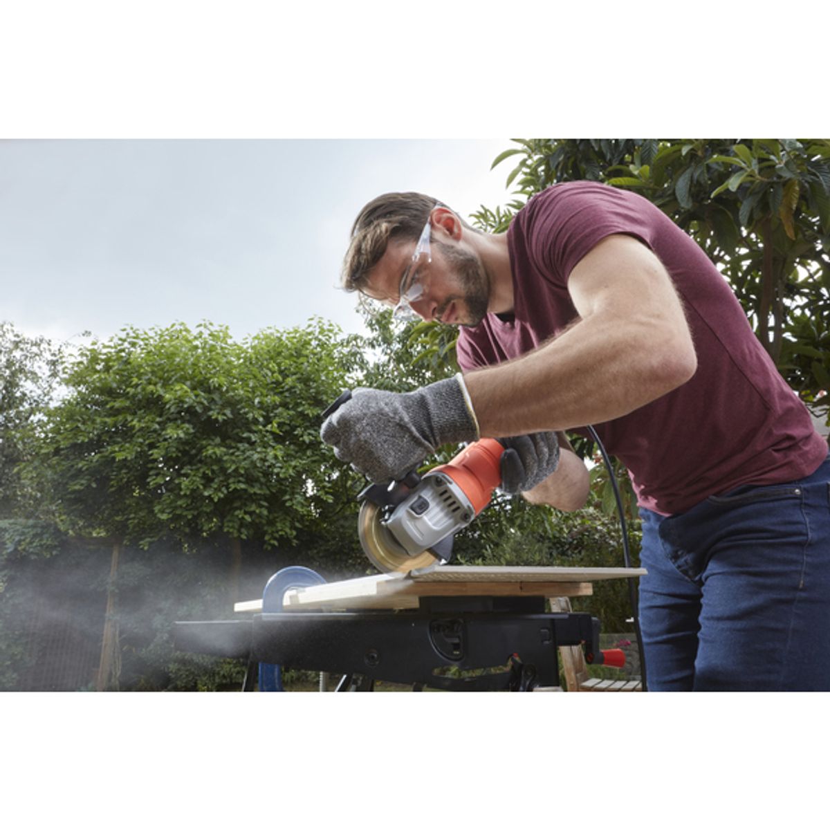 Black & Decker vinkelsliper 115MM 710W BEG010