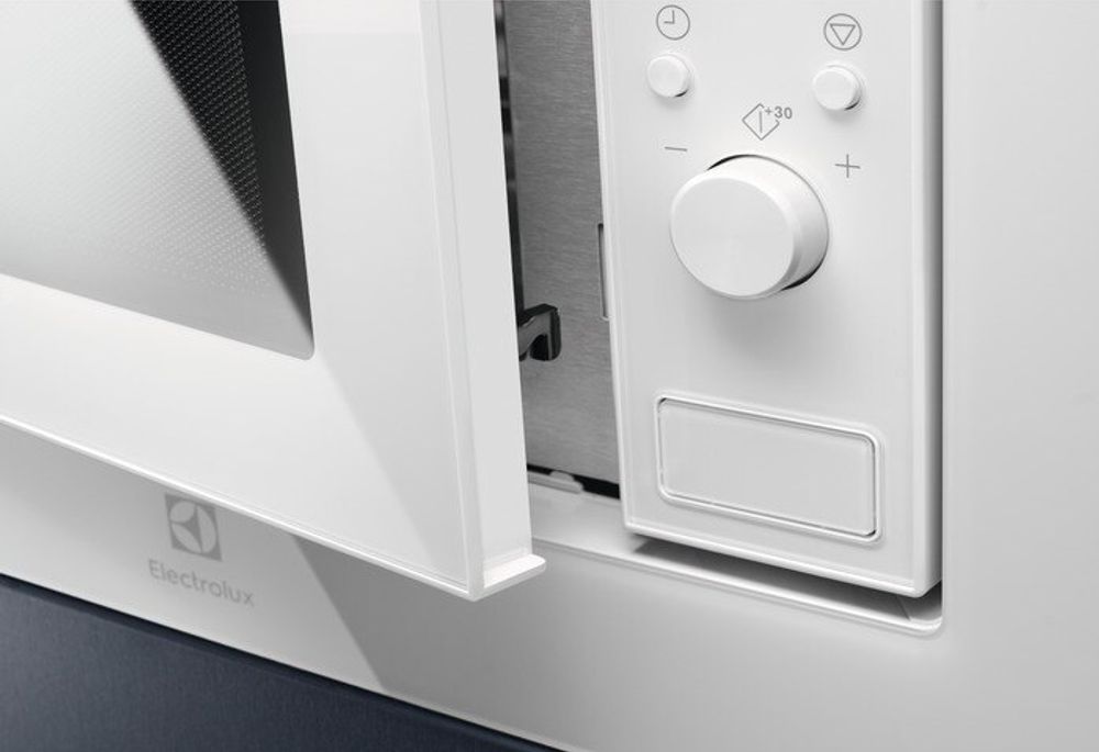 Electrolux mikrobølgeovn hvit LMS2173EMW 