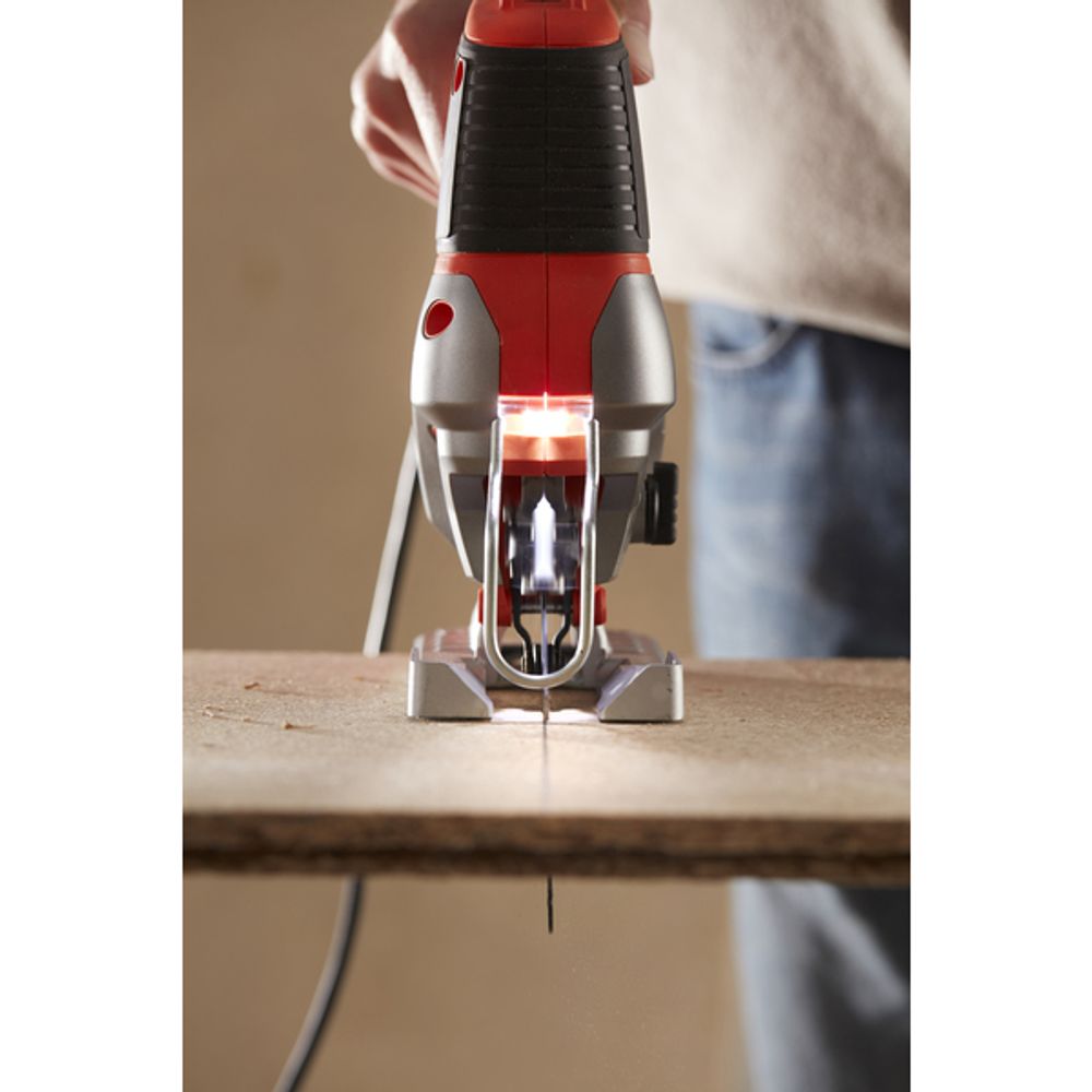 Black & Decker 650W stikksag BES610K