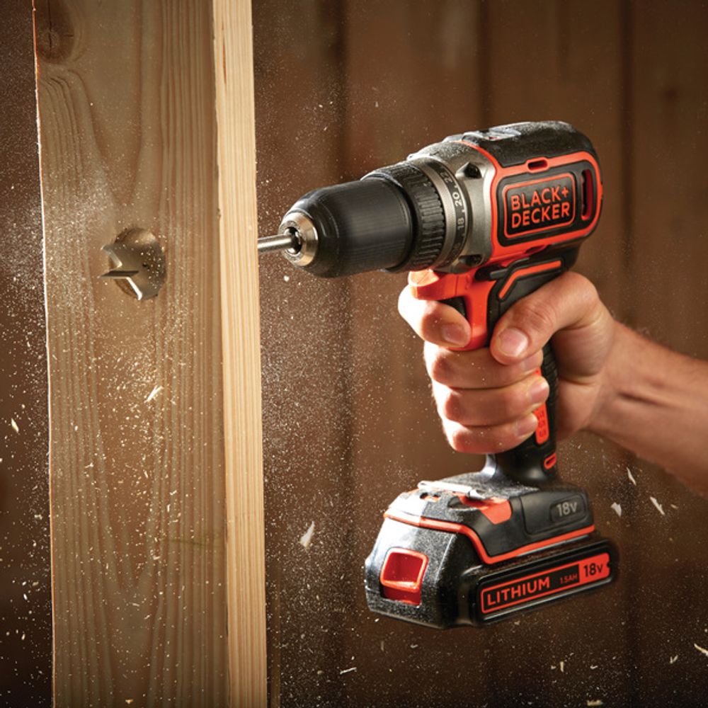 Black & Decker drill 18 V m/ koffert og 2 batterier BL186KB
