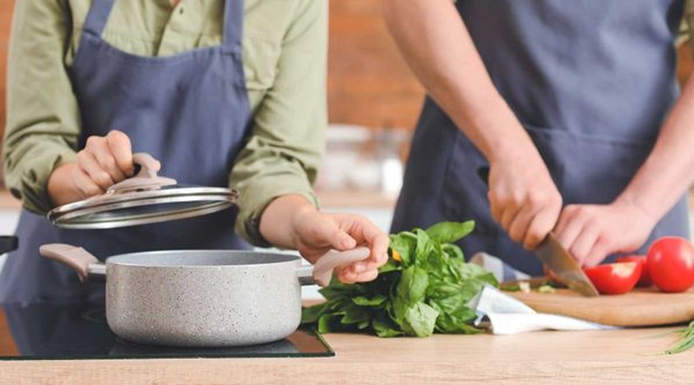 Vestfrost integrert stekeovn hvit VBO 1060W