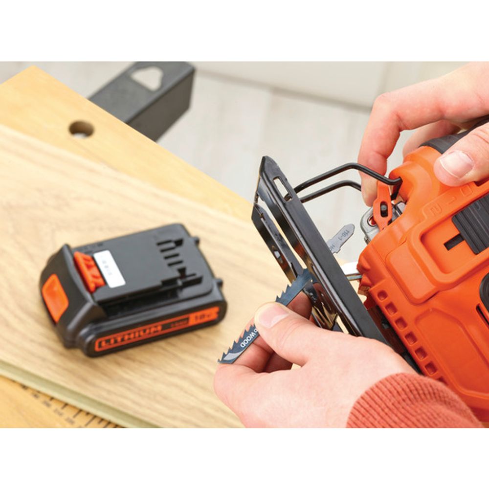 Black & Decker 18V pendel stikksag BDCJS18N
